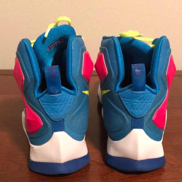 Custom Lebron XIII 13 - NikeiD - Picture 3 of 3